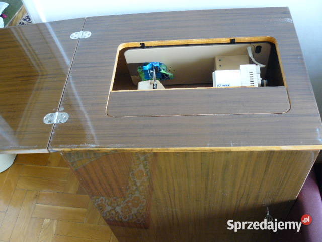 Maszyna do szycia Lucznik zabudowana sprzedam