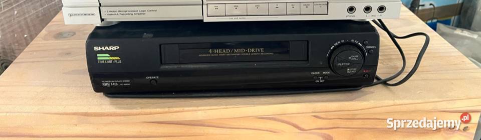Magnetowid VHS Sharp VCM400