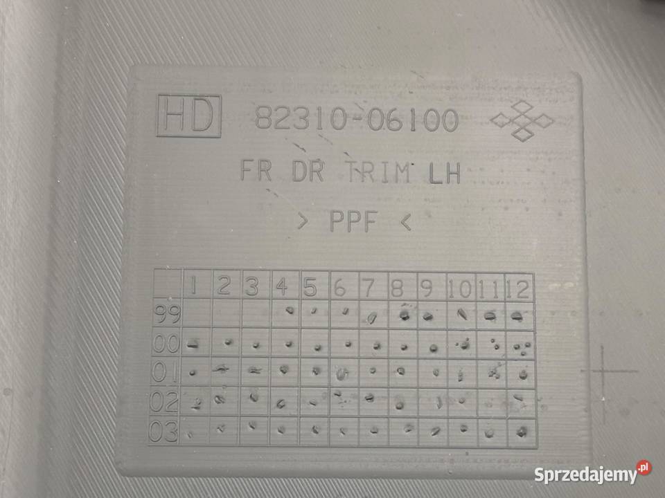 BOCZEK DRZWI LEWY PRZÓD HYUNDAI ATOS 19972003 Tapicerki samochodowe Tapicerki samochodowe