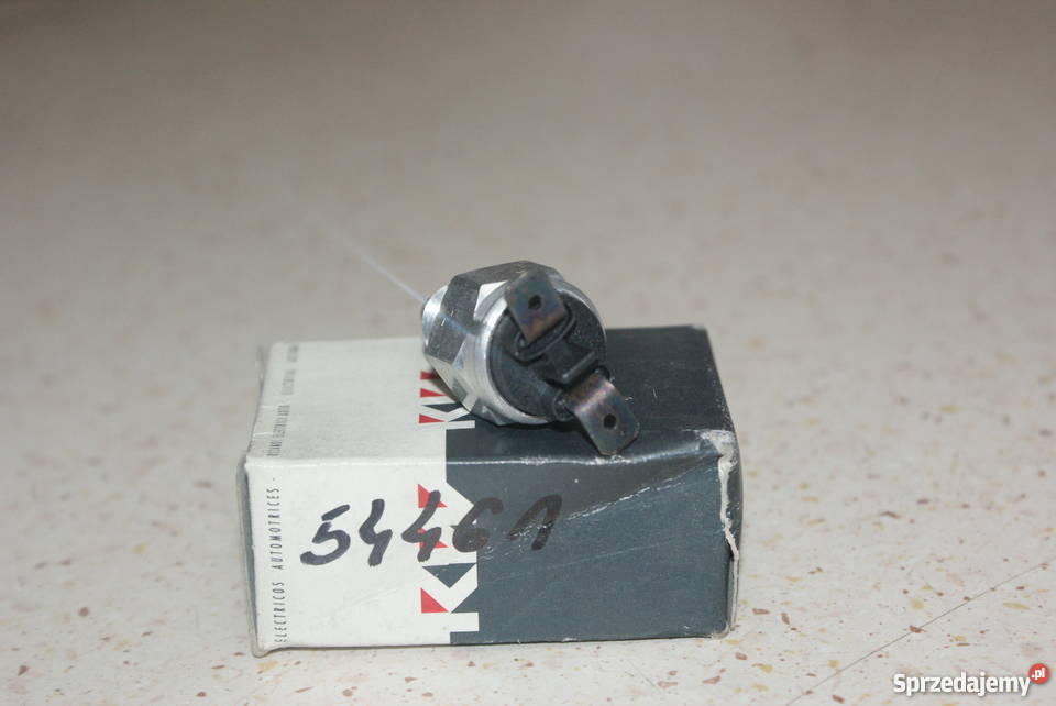 WYŁACZNIK ŚWIATEŁ COFANIA BMW 5 serie E12 E28 osobowe Białobrzegi sprzedam