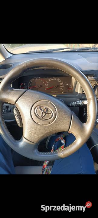 Toyota Corolla Verso 1 6 benzyna lpg