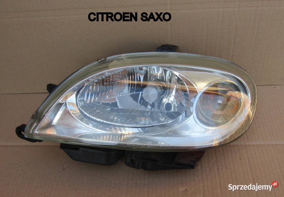 LAMPA PRZEDNIA LEWAPRAWA CITROEN SAXO 1999r osobowe Lampy przednie Mysłaków