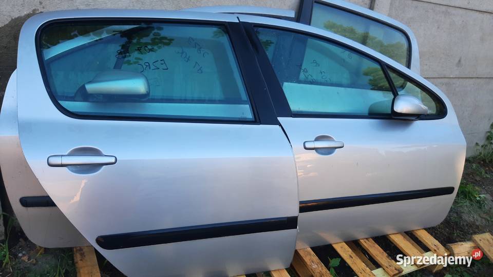 drzwi kompletne Peugeot 307 0105r lak EZRC prawe osobowe Drzwi Części samochodowe Dębno
