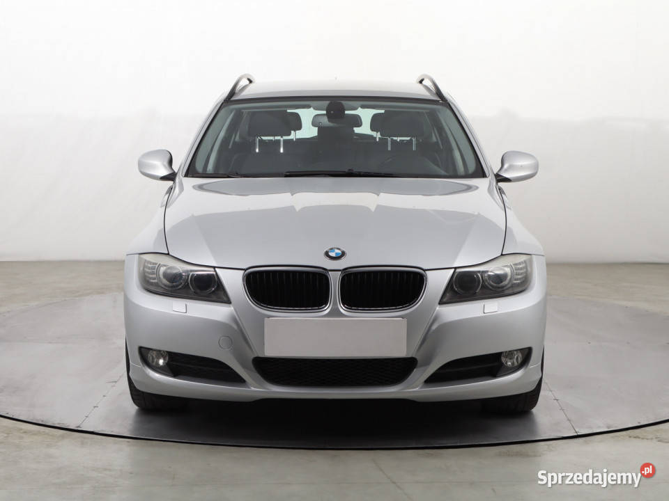 BMW 3 320 i światła przeciwmgielne