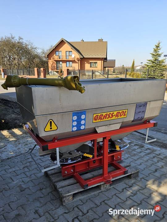 Solidny rozsiewacz nawozów z blachy nierdzewnej Popławy sprzedam