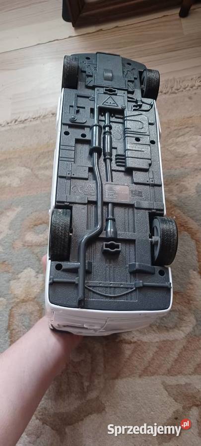 plastikowy Ambulans DICKIE TOYS Germany dl 34 6m+ sprzedam