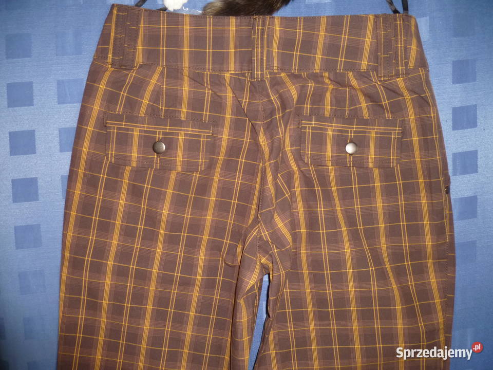 Spodnie w kratę