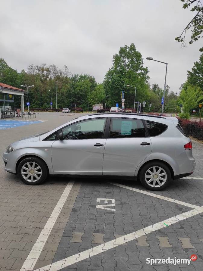 Seat Altea XL 19 TDI 105 2009r radio Pionki