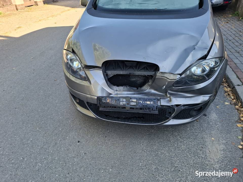 Seat lekko uszkodzony Częstochowa sprzedam
