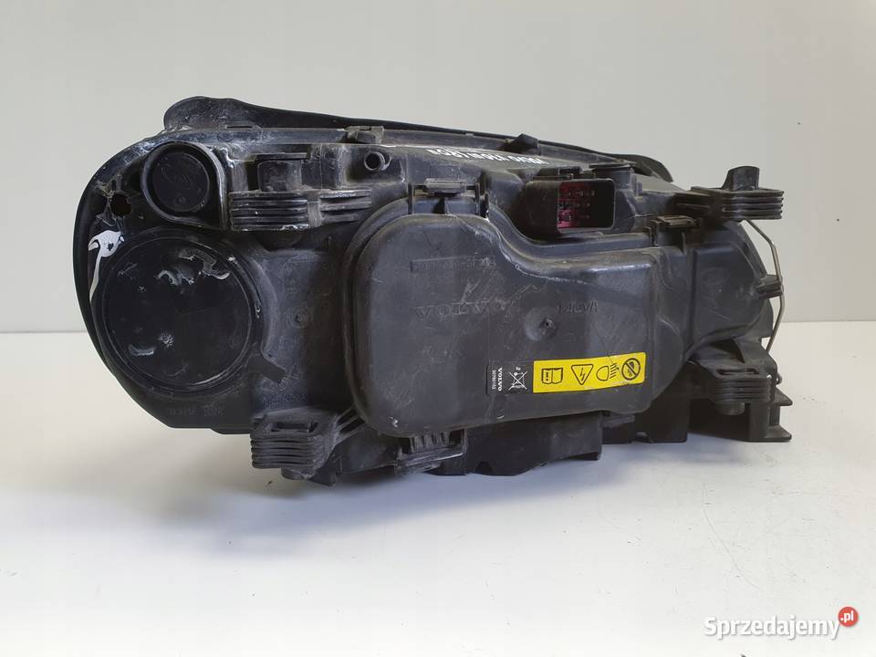 Volvo V70 XC70 III S80 II PRZEDNIA LAMPA LEWA