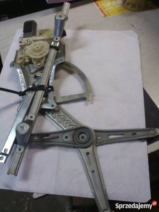 Podnośnik szyby lewy z silnikiem Opel Vectra C osobowe pomorskie Gdynia