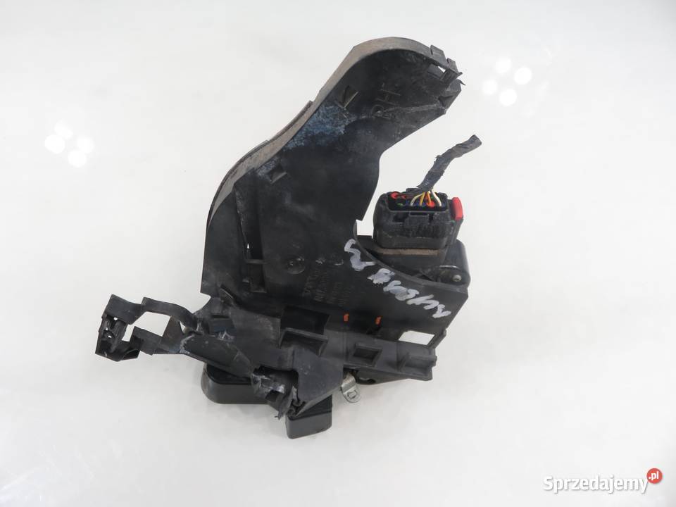 ZAMEK PRAWY TYLNY VOLVO V50 30753674