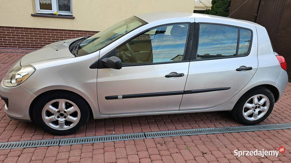 Renault Clio 16 benzyna 110 gaz LPG Automat Zarszyn