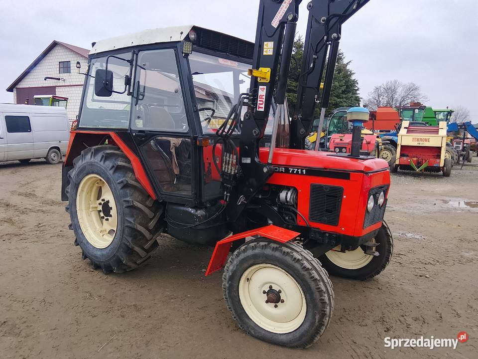 Ciągnik Zetor 7711 z turem 3 sekcyjnym w sprzedam