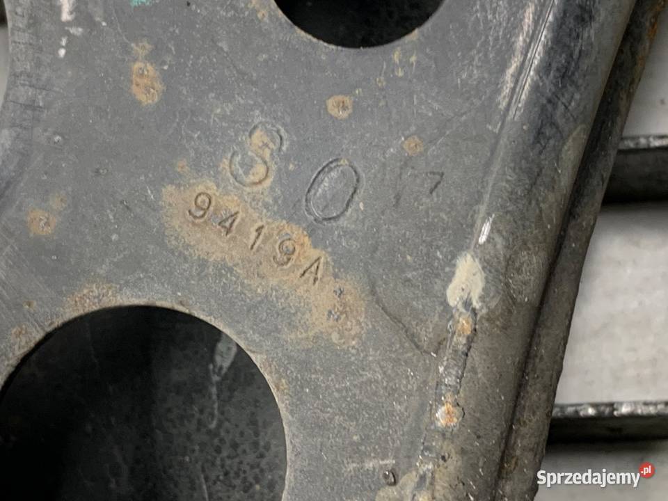 WAHACZ LEWY PRZÓD TOYOTA COROLLA E21 Wahacze