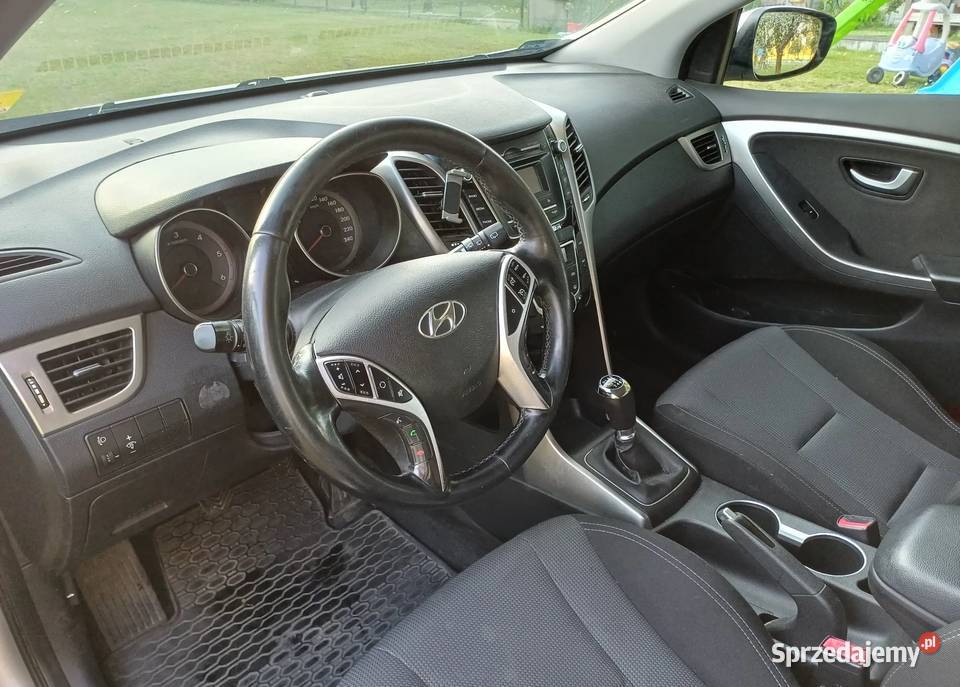 Hyundai i30 II 16 CRDi Premium klimatyzacja Strzyżowice