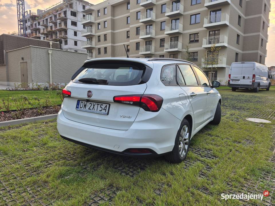 Fiat Tipo Kombi 83 ASO nowości Bezwypadkowy Motoryzacja Wrocław
