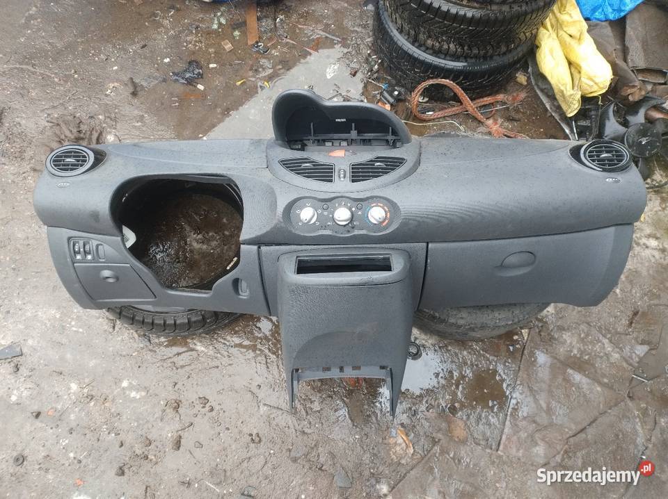 Renault Twingo II Lift 12 B 2013r Części Wysyłka Rok produkcji 2013 Elbląg