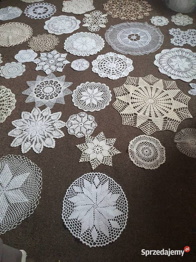 serwetki okrąłe szydelkowe rękodzieło