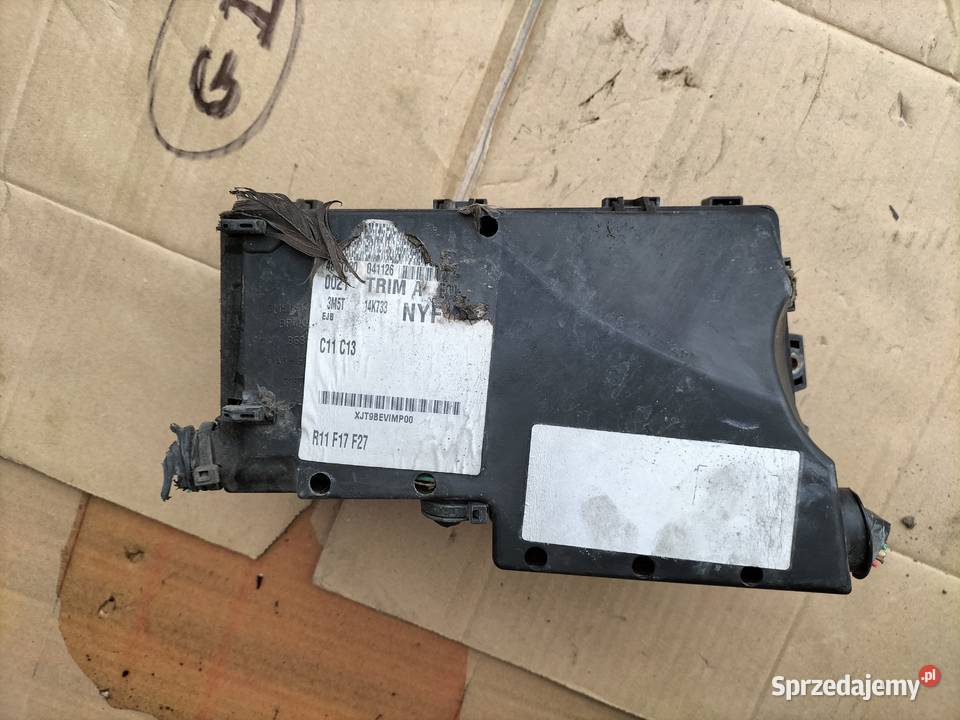 FORD FOCUS C MK1 16 TDCI SKRZYNKA BEZPIECZNIKÓW osobowe lubelskie Kamień-Kolonia
