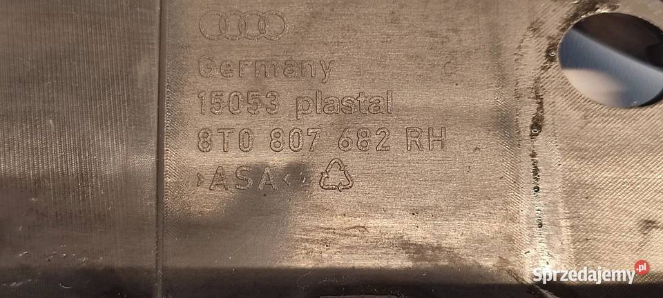 AUDI A5 8T KRATKA HALOGENU PRAWA 8T0807682