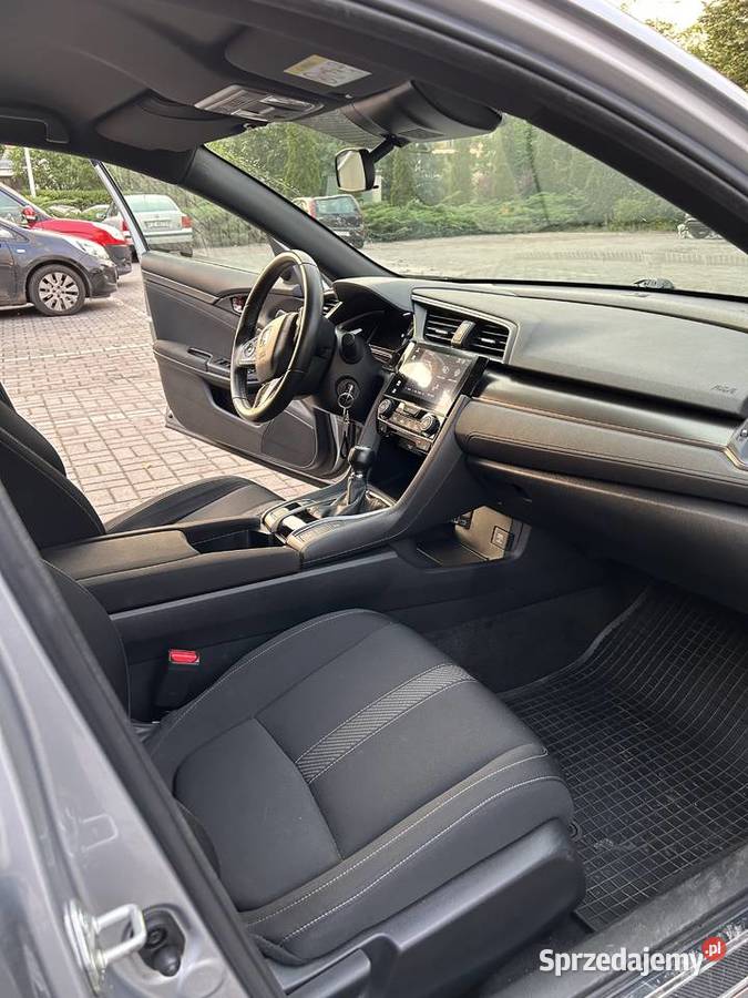 Honda Civic 10T elegance 2018 r drugi właściciel Zielona Góra