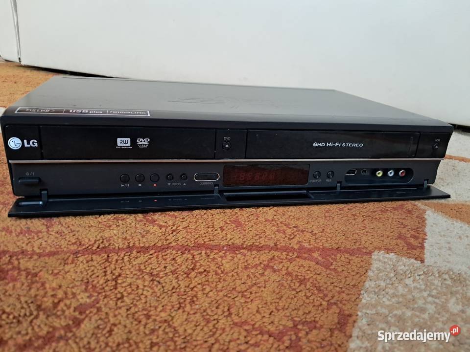 Nagrywarka VHS na DVD LG RC389H