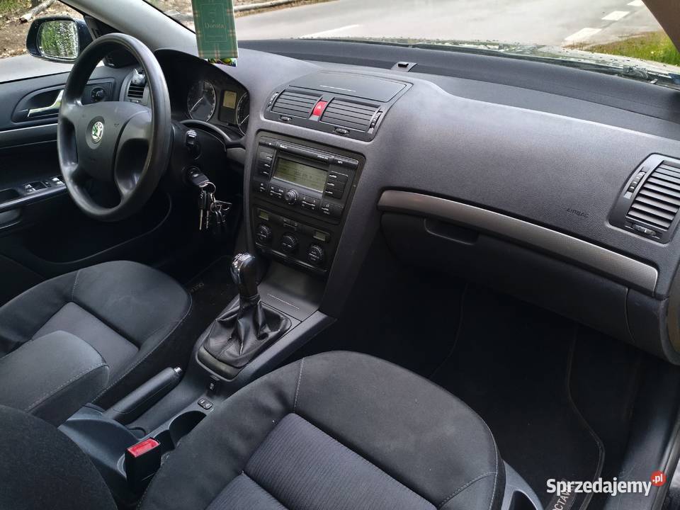 Skoda Octavia 2 kombi 16 102 gaz mazowieckie Józefów