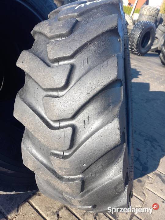 Opona używana przemysłowa 1207518 12075R18 MITAS Do maszyn budowlanych Zaścianki