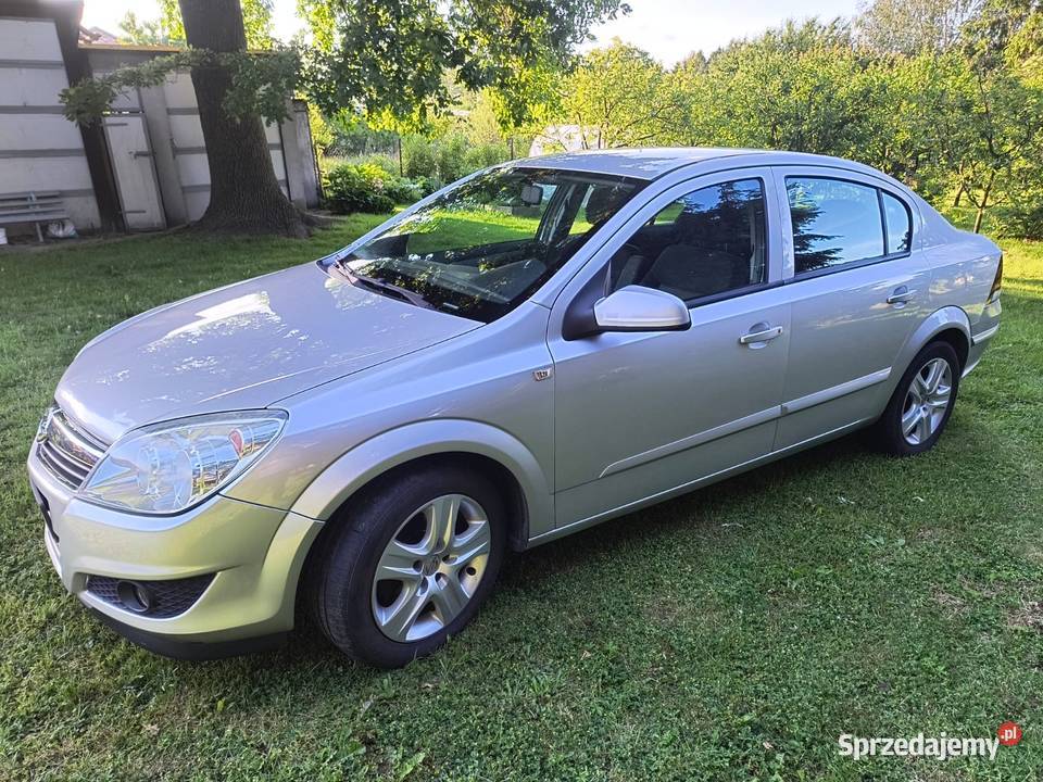 Opel Astra H Sedan 13 Diesel sprzedam