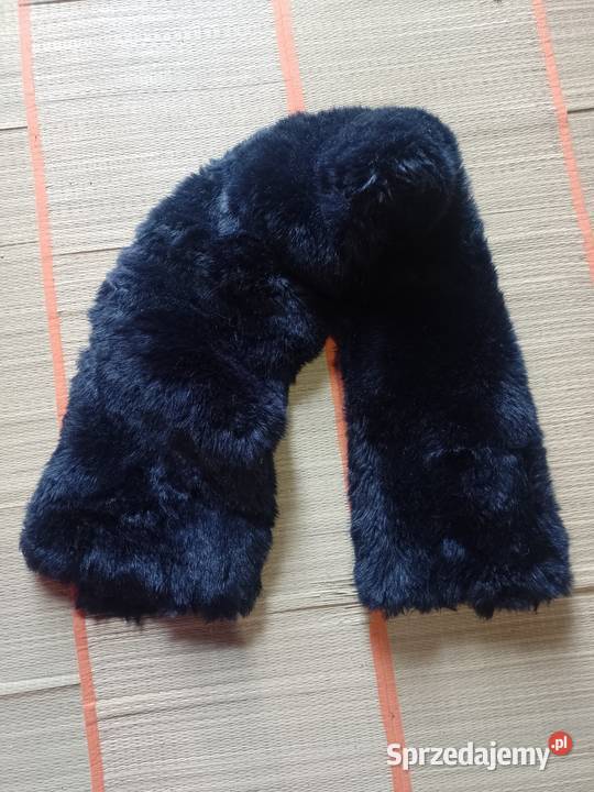 Granatowa futrzana etola z Londynu szal futerko Kraków