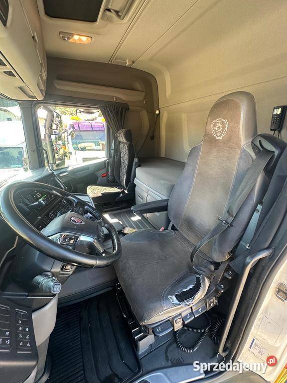 Z wydmuchem do śruty pelettu paszy Scania automatyczna sprzedam