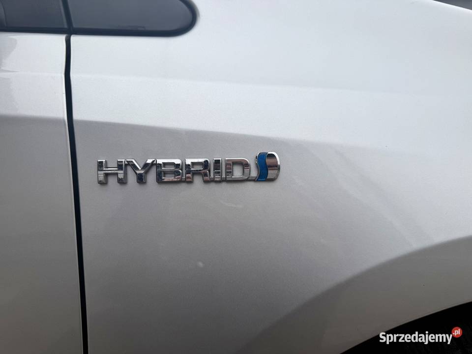 Toyota Auris Hybrid 18 1800cm3 Rawa Mazowiecka