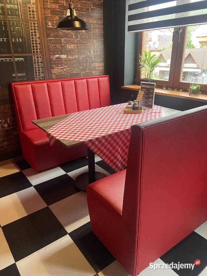 Loża kanapa gastronomiczna czerwona faktura małopolskie Sucha Beskidzka
