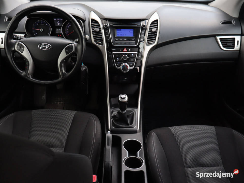Hyundai i30 14 CRDi czujnik parkowania i30 Piaseczno