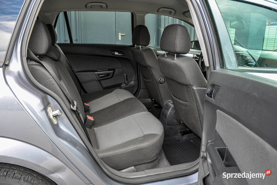 Opel Astra 16 188 1 właściciel Bezwypadkowy Wrocław sprzedam