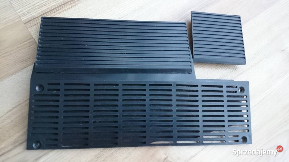 Zestaw kratek zaślepki na radio do Fiata 125p lubelskie Ryki sprzedam