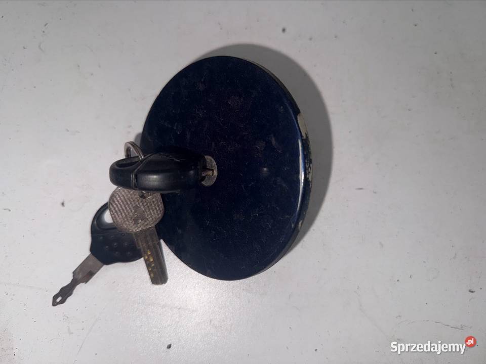 Wlew paliwa z kluczykiem Peugeot 206 osobowe Motoryzacja Ostrów Wielkopolski