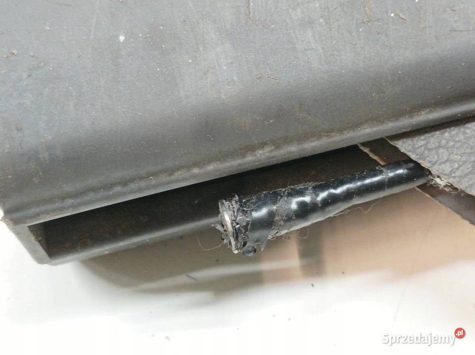 ROLETA BAGAŻNIKA 1T0867871 VW Volkswagen Touran