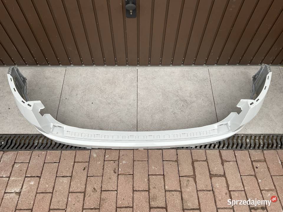 Skoda Kodiaq ZDERZAK TYŁ Pleszew