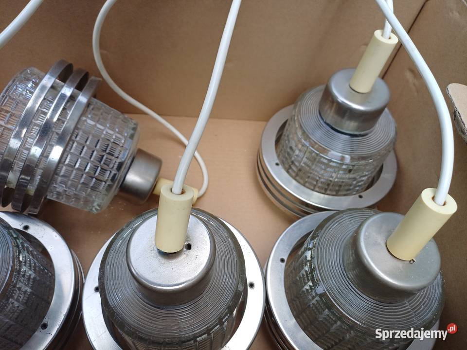 Retro lampa wisząca przysufitowa z 1969 roku Lubań