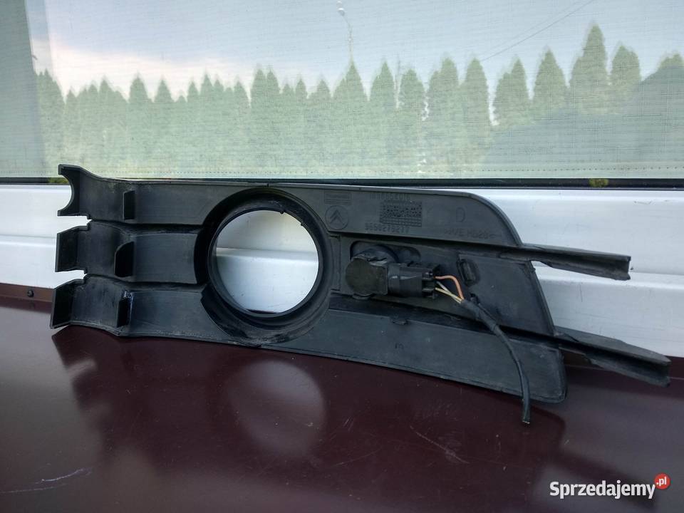 Citroen C5 II LIFT kratka zderzaka prawa
