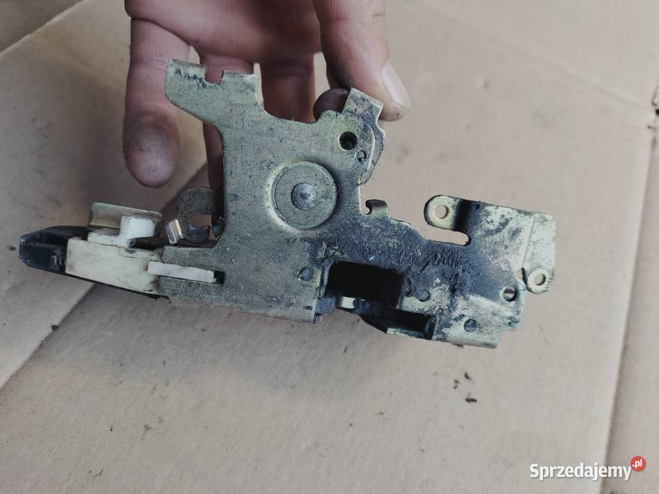 ZAMEK DRZWI KIEROWCY MERCEDES VITO W638 lubelskie Kamień-Kolonia