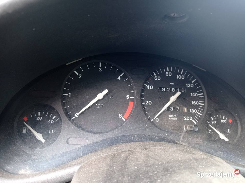 Opel Corsa 15 D 49 kW 2000 r dawca części Szklarka Myślniewska sprzedam