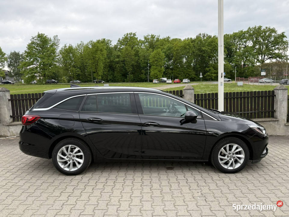 Opel Astra 14 turbo 150 bogata wersja Navi światła przeciwmgielne sprzedam