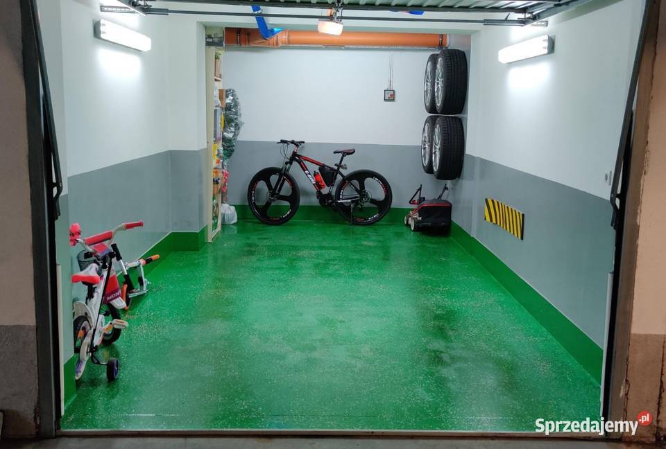 2 poziomowe ogródek garaż Galerii Bronowice Kraków