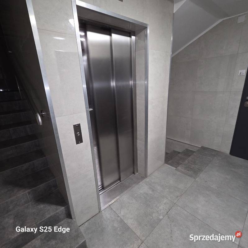 2 pokoje z aneksem kuchennym piwnica na Służewcu