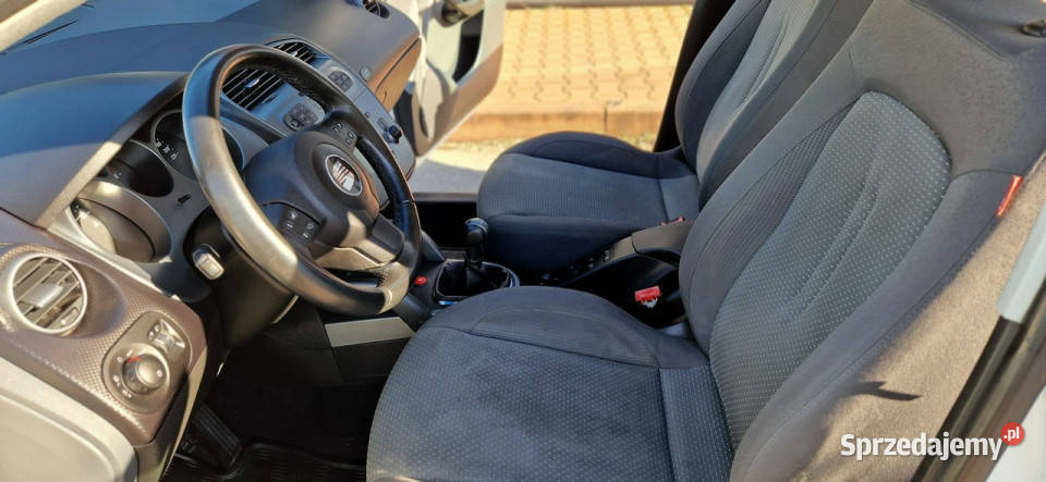 Seat Altea XL Opis W Podanej roczna gwarancja 102KM Mysłowice