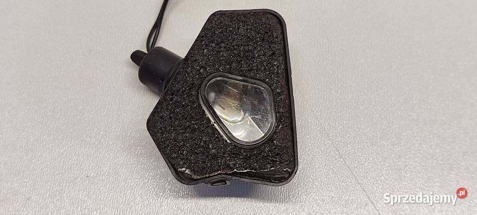 MERCEDES X117 CLA LAMPKA LUSTERKA PRAWA 592160 R sprzedam