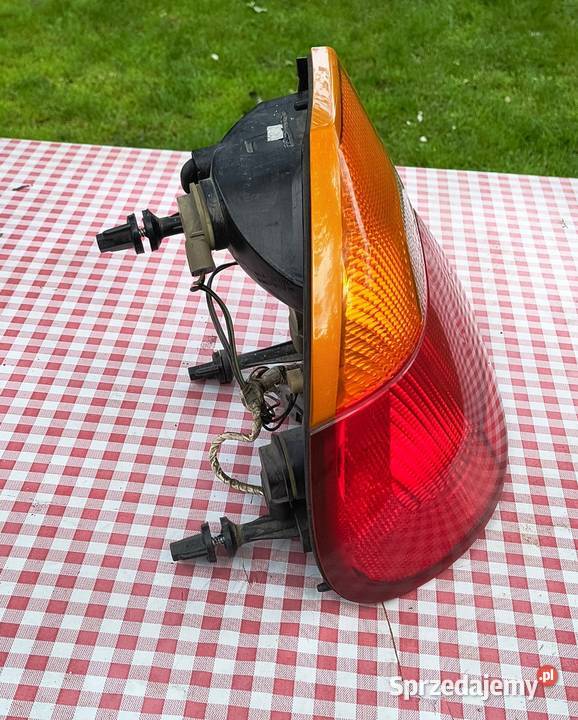 Chrysler 300m lampa lewy tył śląskie sprzedam